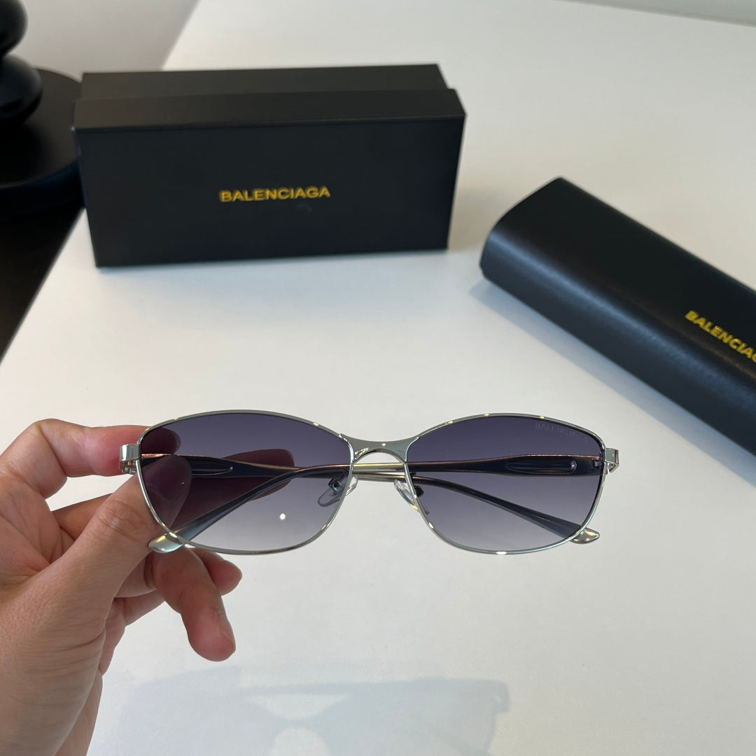 Balenciaga Rectangular Silver Lens Sunglasses for Men & Women - 466030 - detail image 5