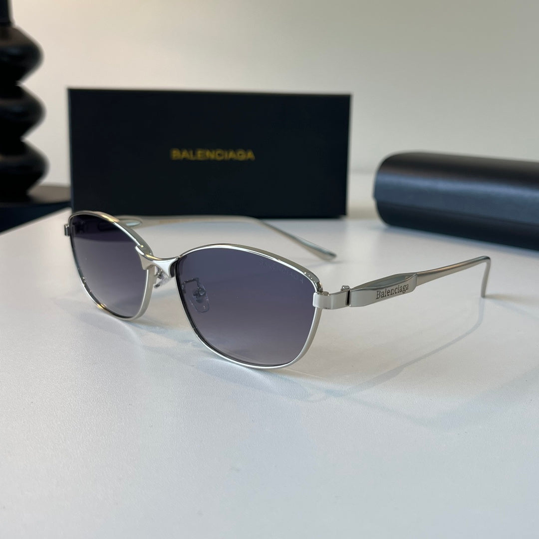 Balenciaga Rectangular Silver Lens Sunglasses for Men & Women - 466030 - detail image 3