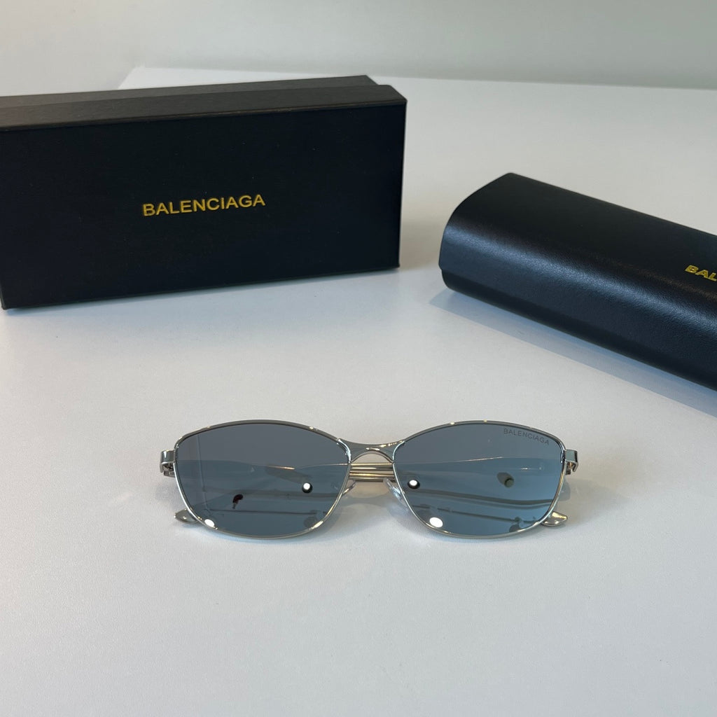 Balenciaga Rectangular Silver Lens Sunglasses for Men & Women - 358639 - detail image 4