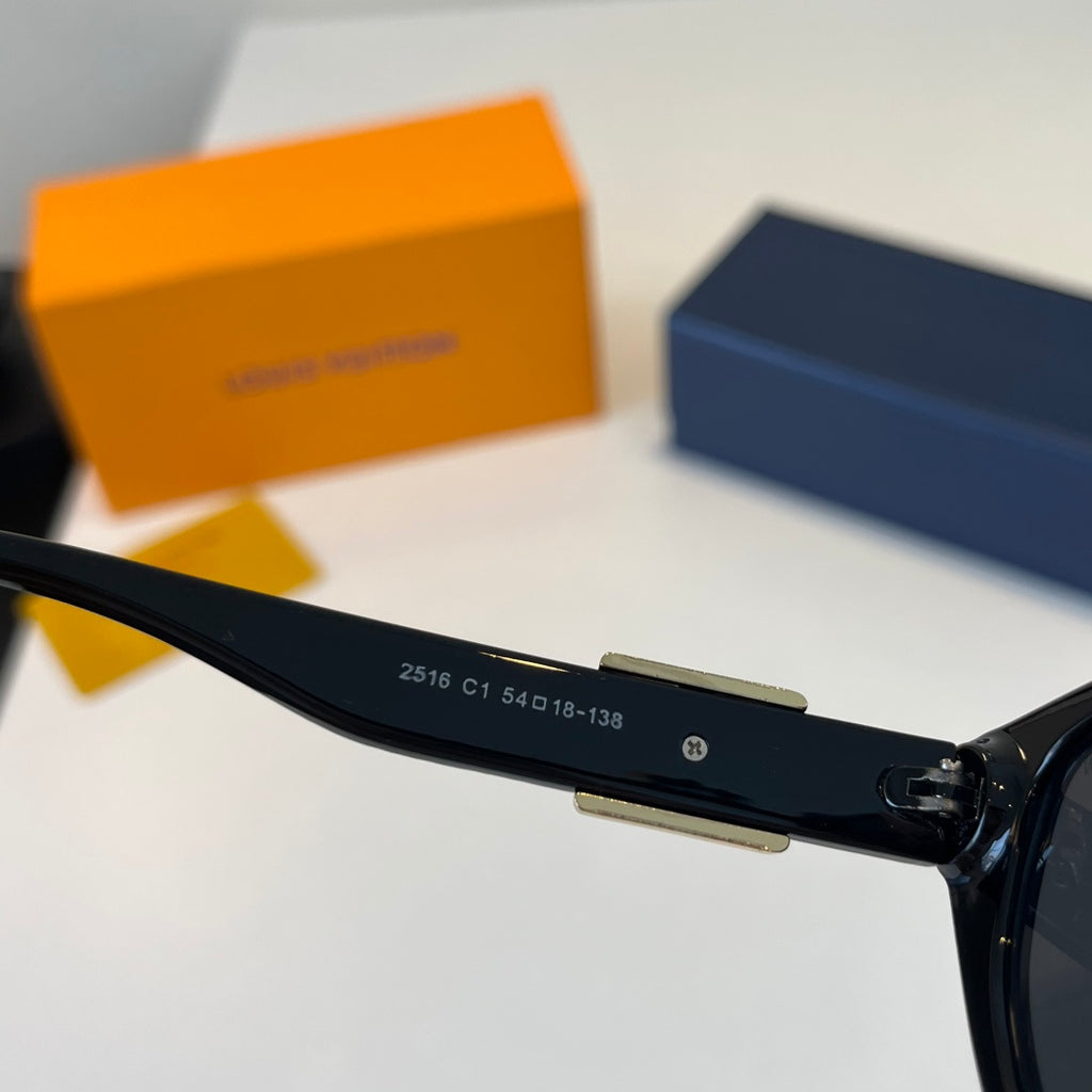 Louis Vuitton Fashion Black Lens Sunglasses for Men & Women - 431123 - detail image 8