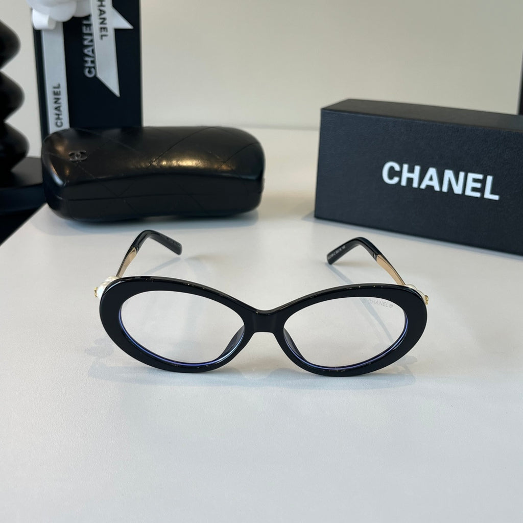 Chanel Cat-Eye Silver Lens Sunglasses for Men & Women - 431521 - detail image 2