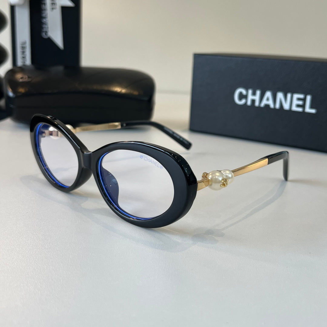 Chanel Cat-Eye Silver Lens Sunglasses for Men & Women - 431521 - detail image 3