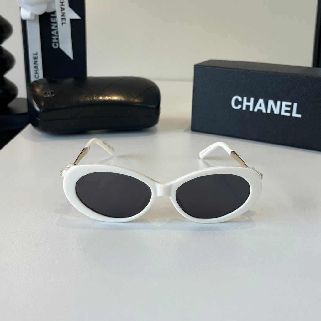 Chanel Cat-Eye Silver Lens Sunglasses for Men & Women - 431520 - detail image 2