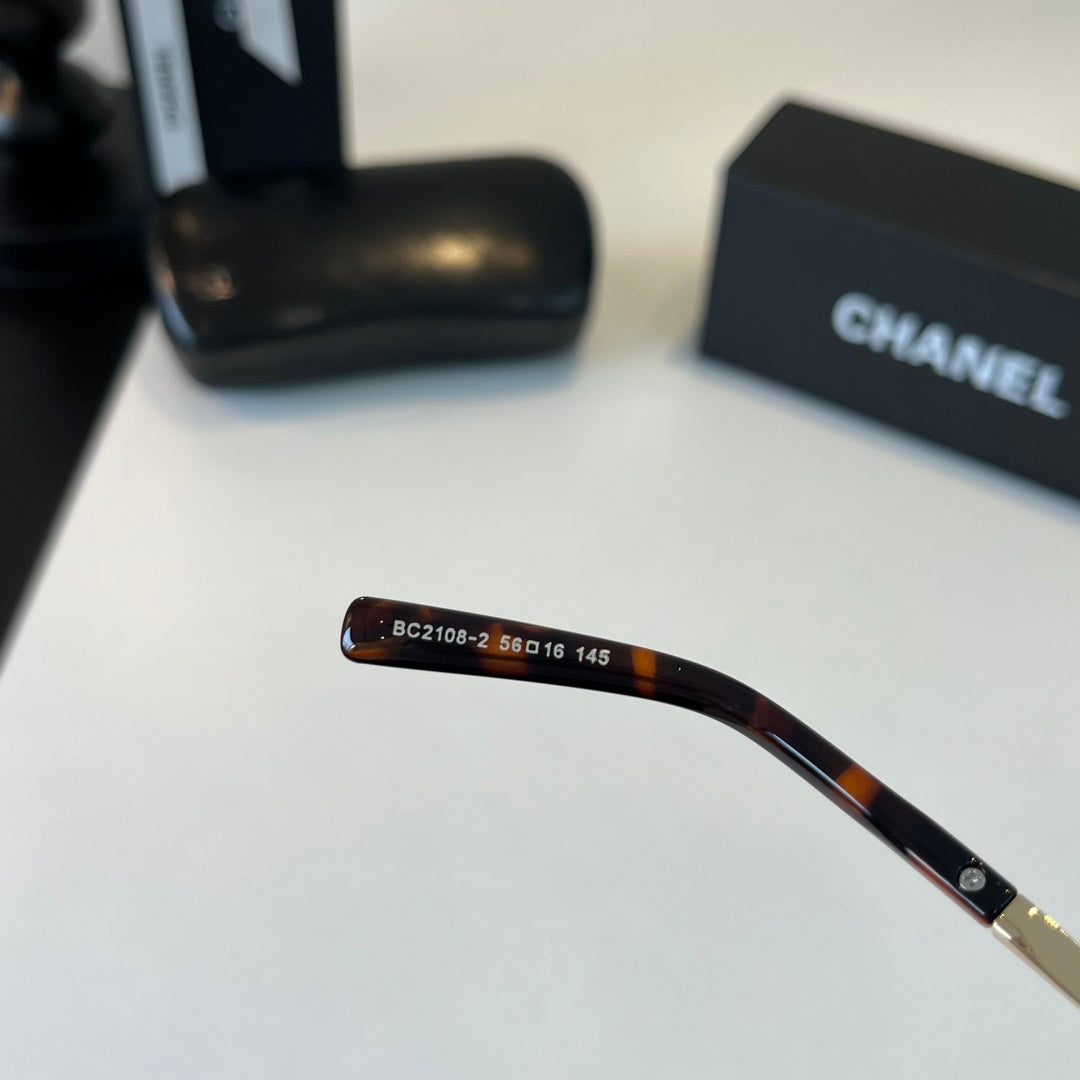 Chanel Cat-Eye Silver Lens Sunglasses for Men & Women - 431523 - detail image 8