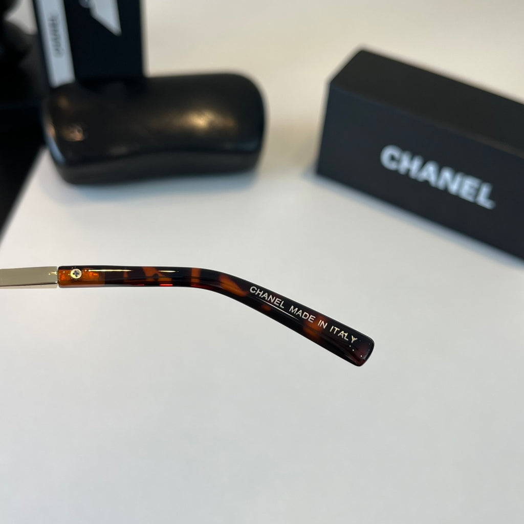 Chanel Cat-Eye Silver Lens Sunglasses for Men & Women - 431523 - detail image 9