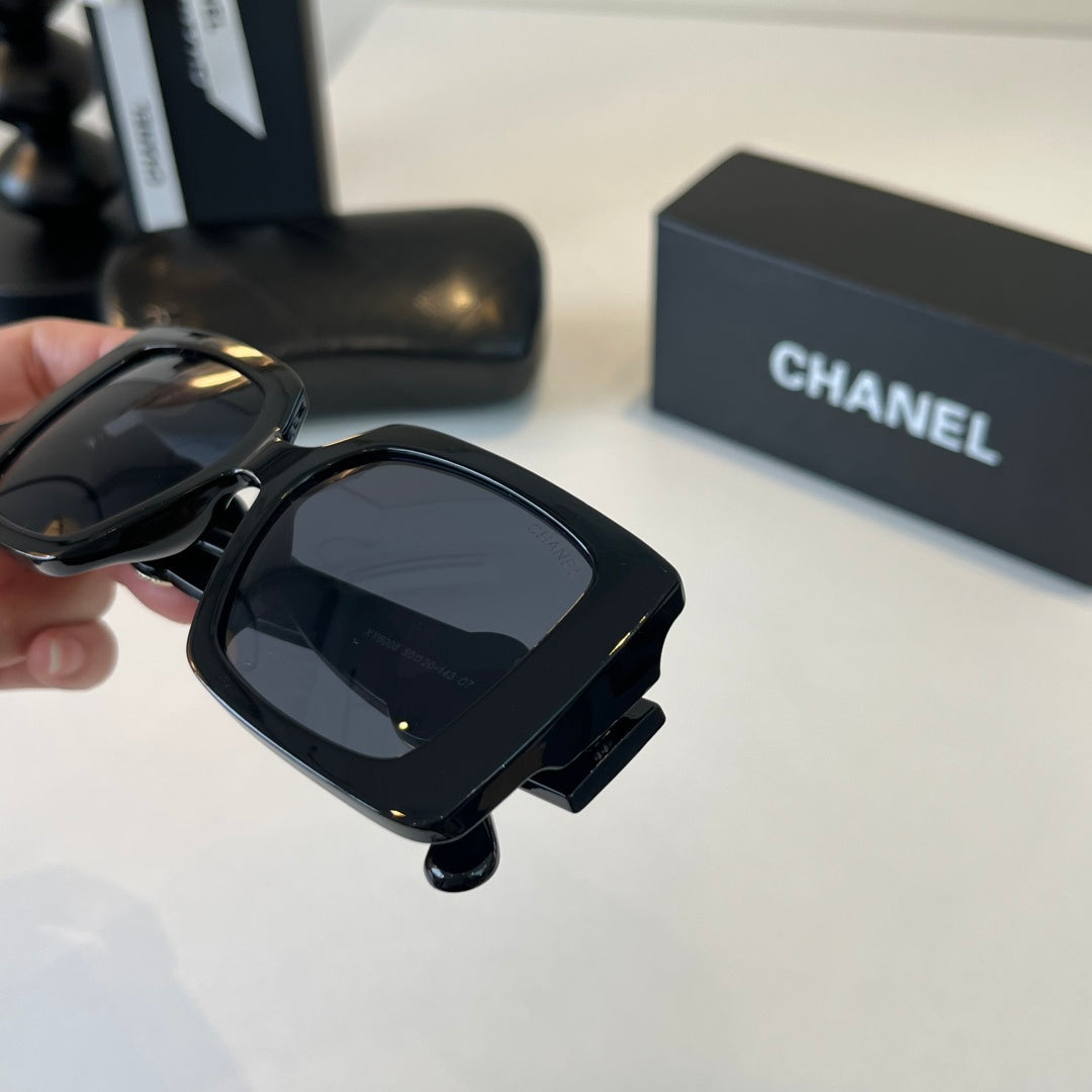Chanel Fashion Black Lens Sunglasses for Men & Women - 431526 - detail image 6