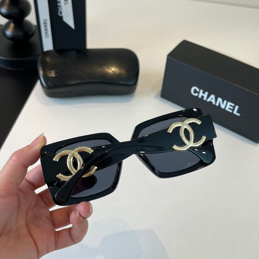Chanel Fashion Black Lens Sunglasses for Men & Women - 431526 - detail image 7
