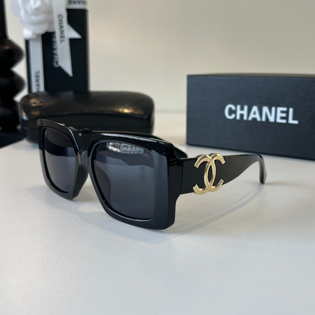 Chanel Fashion Black Lens Sunglasses for Men & Women - 431526 - detail image 3