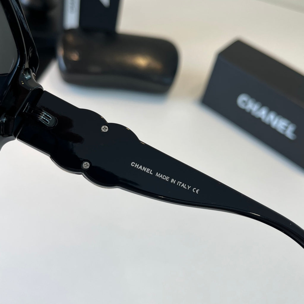 Chanel Fashion Black Lens Sunglasses for Men & Women - 431526 - detail image 9
