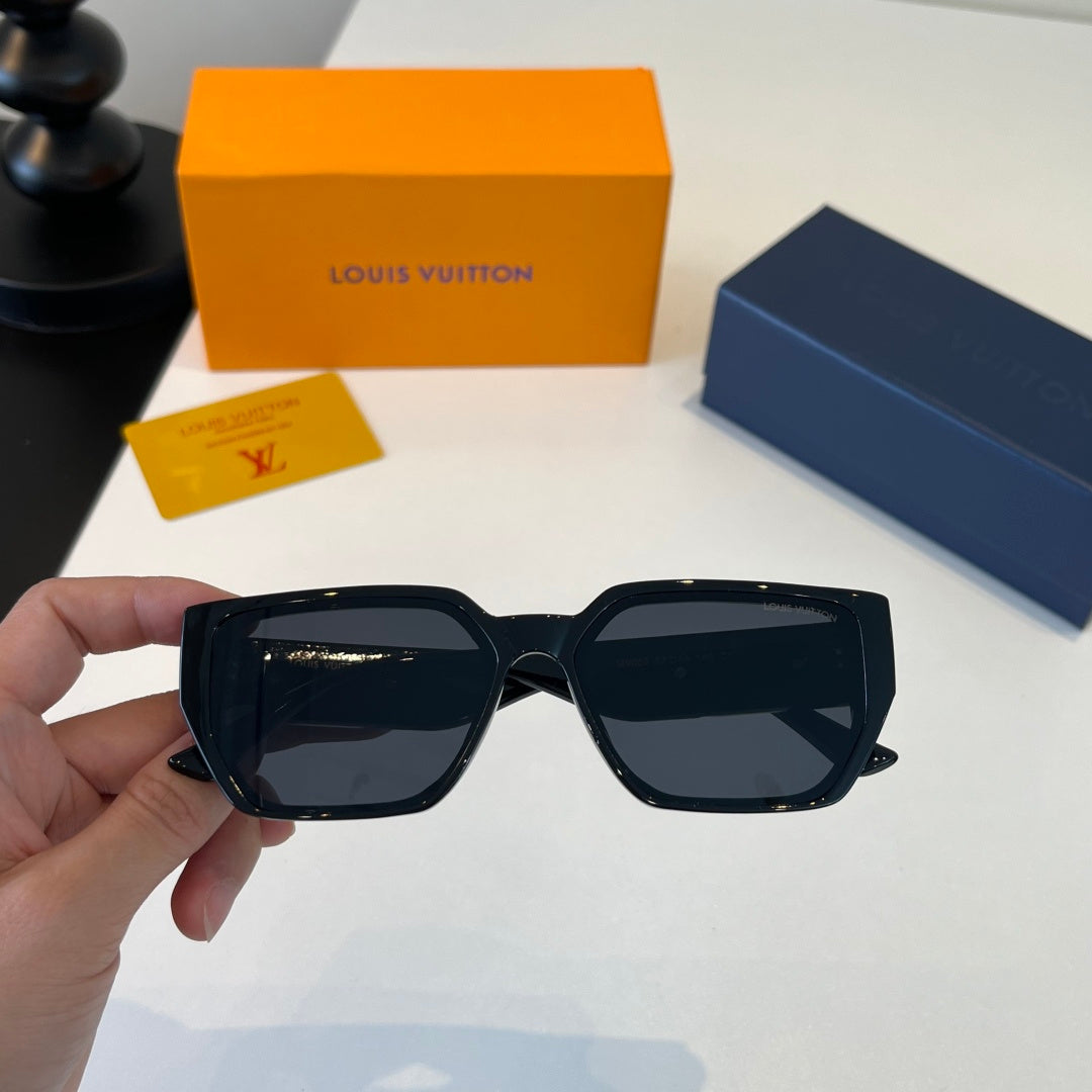 Louis Vuitton Fashion Black Lens Sunglasses for Men & Women - 431125 - detail image 6