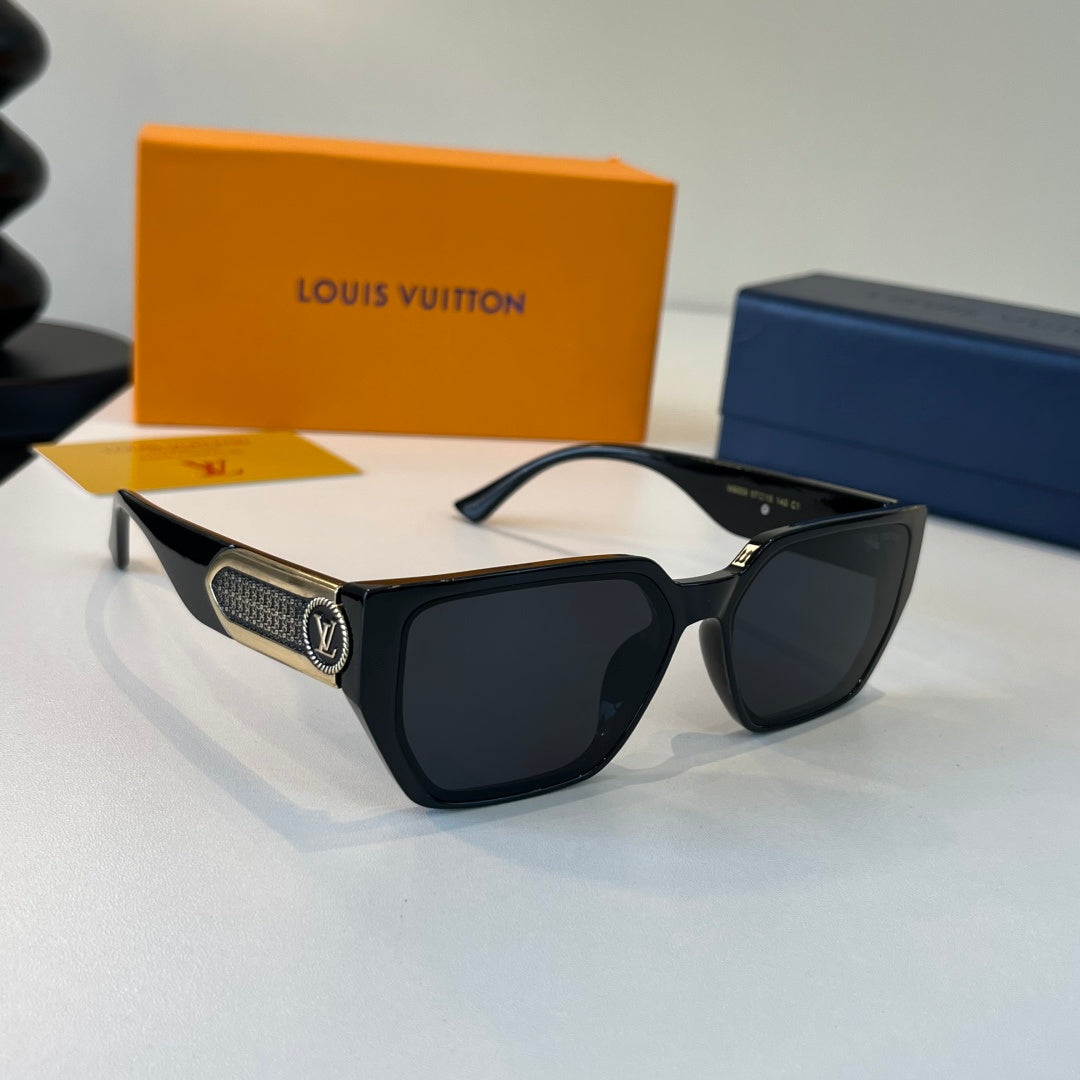 Louis Vuitton Fashion Black Lens Sunglasses for Men & Women - 493164