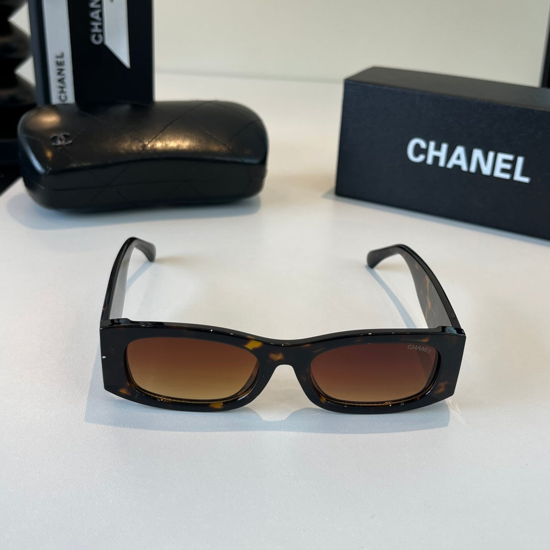 Chanel Fashion Black Lens Sunglasses for Men & Women - 465199 - detail image 2