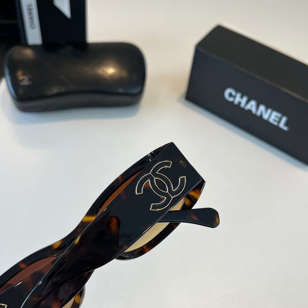 Chanel Fashion Black Lens Sunglasses for Men & Women - 465199 - detail image 6
