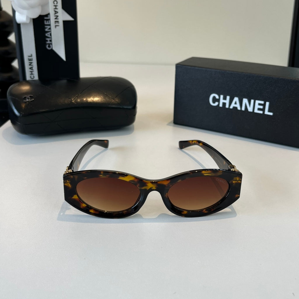 Chanel Fashion Brown Lens Sunglasses for Men & Women - 465201