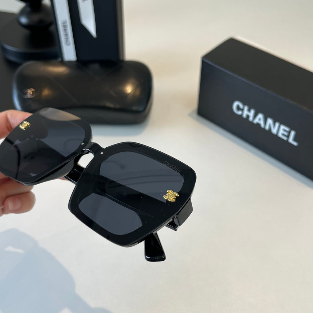 Chanel Fashion Black Lens Sunglasses for Men & Women - 465205 - detail image 6