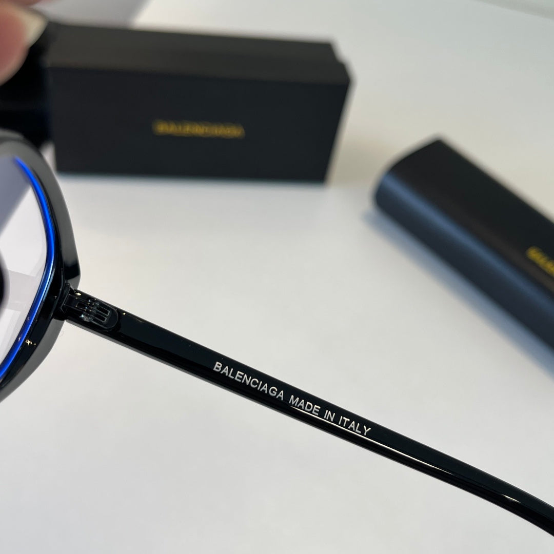 Balenciaga Rectangular Silver Lens Sunglasses for Men & Women - 466040 - detail image 10