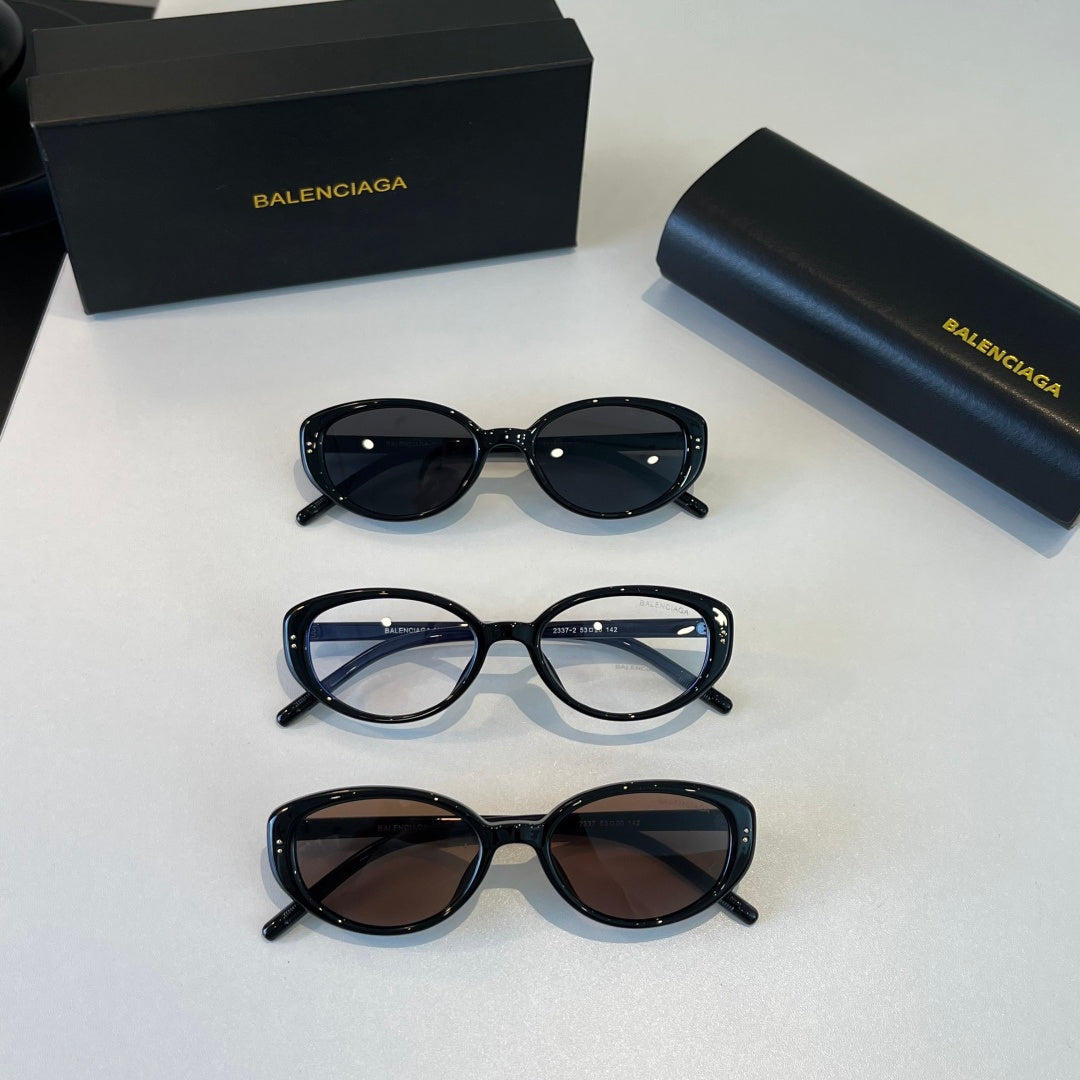 Balenciaga Rectangular Silver Lens Sunglasses for Men & Women - 466040 - detail image 11