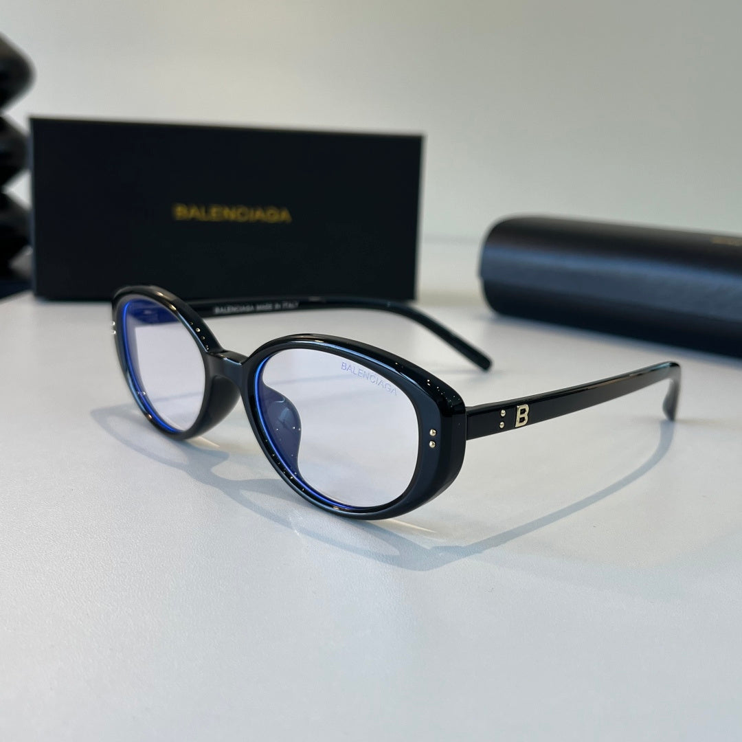 Balenciaga Rectangular Silver Lens Sunglasses for Men & Women - 382906 - detail image 3
