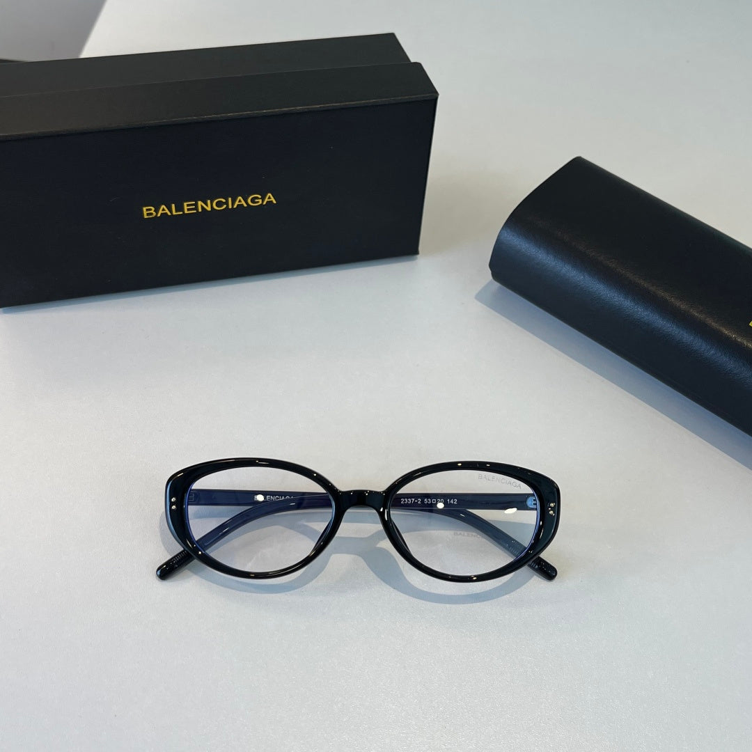 Balenciaga Rectangular Silver Lens Sunglasses for Men & Women - 466040 - detail image 5