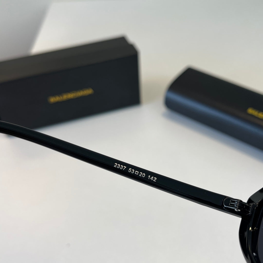 Balenciaga Rectangular Silver Lens Sunglasses for Men & Women - 466041 - detail image 9