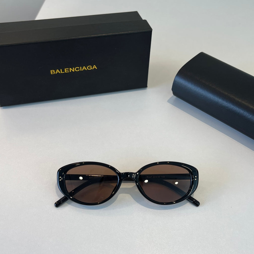 Balenciaga Rectangular Silver Lens Sunglasses for Men & Women - 416125 - detail image 4
