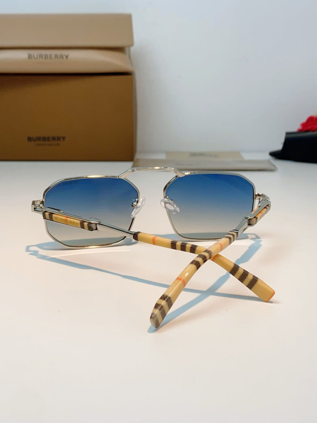 Burberry Metal Fashion Blue Lens Sunglasses for Men & Women - detail image 3