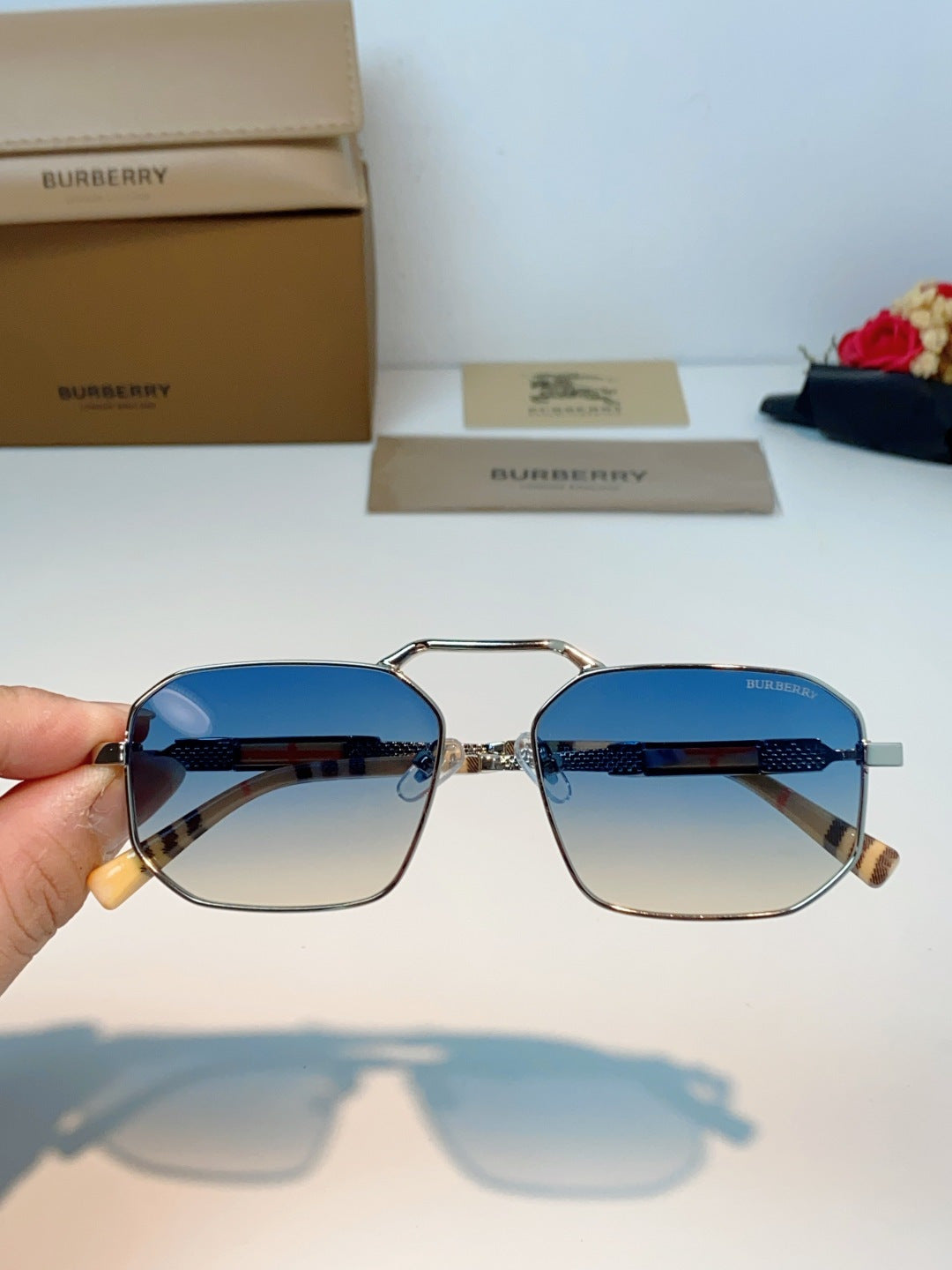 Burberry Metal Fashion Blue Lens Sunglasses for Men & Women - detail image 4