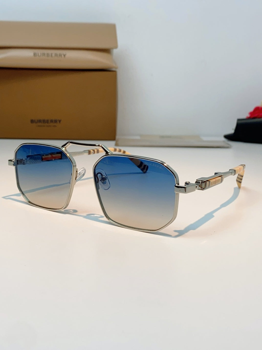 Burberry Metal Fashion Blue Lens Sunglasses for Men & Women