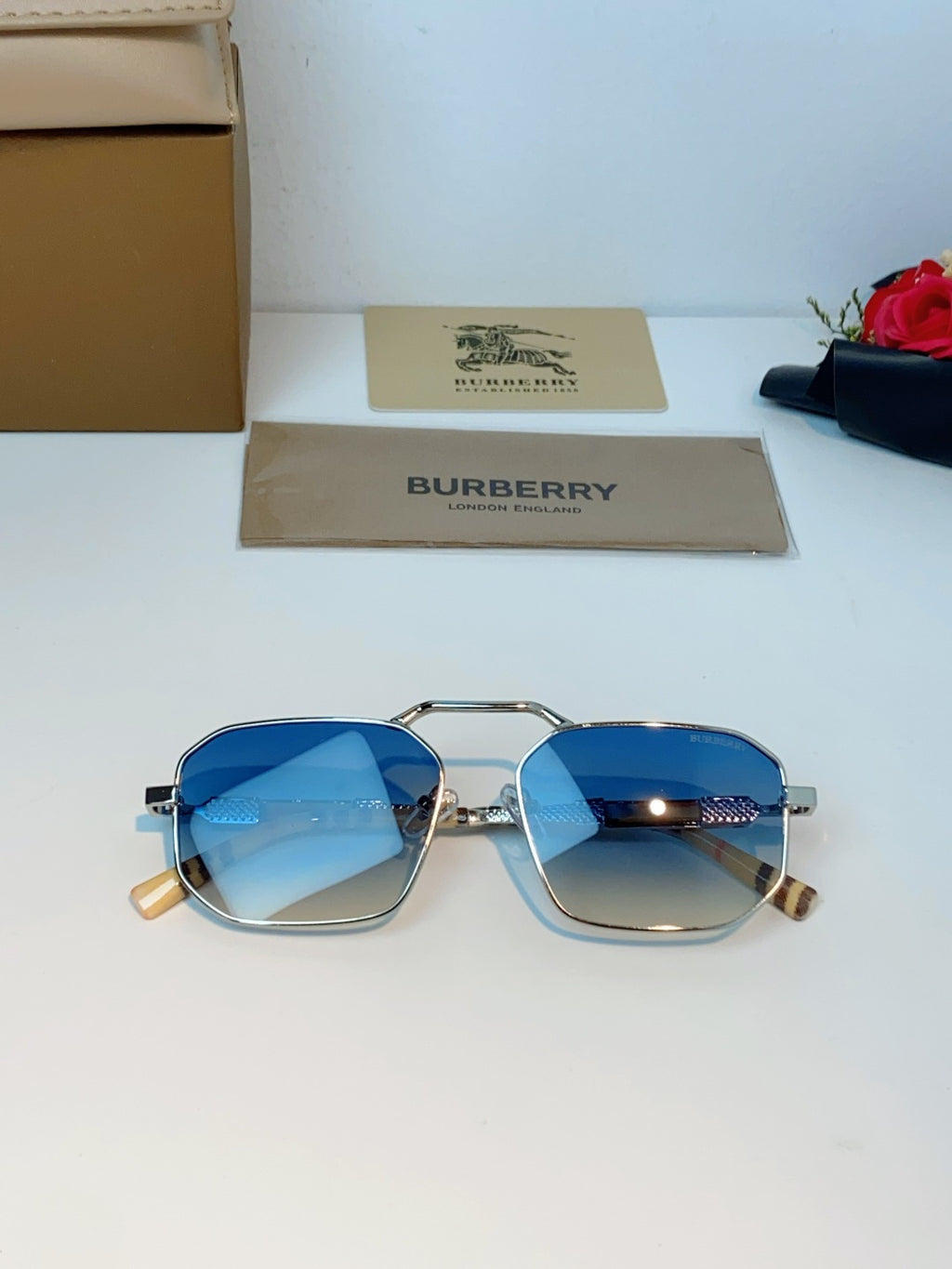 Burberry Metal Fashion Blue Lens Sunglasses for Men & Women - detail image 10