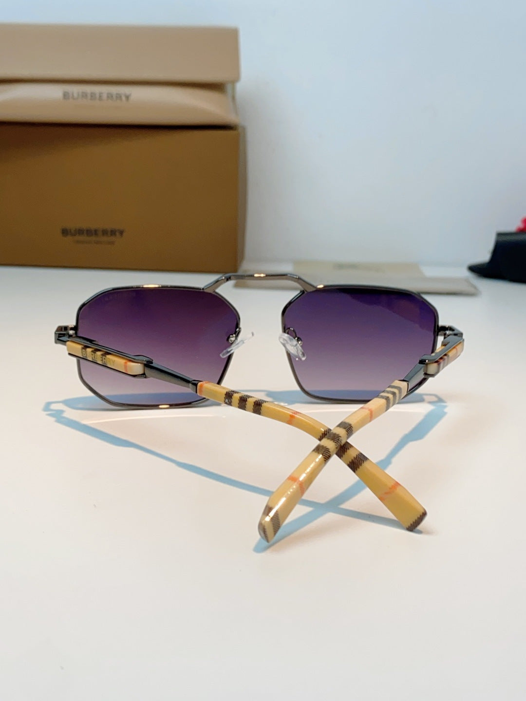 Burberry Metal Fashion Purple Lens Sunglasses for Men & Women - detail image 3