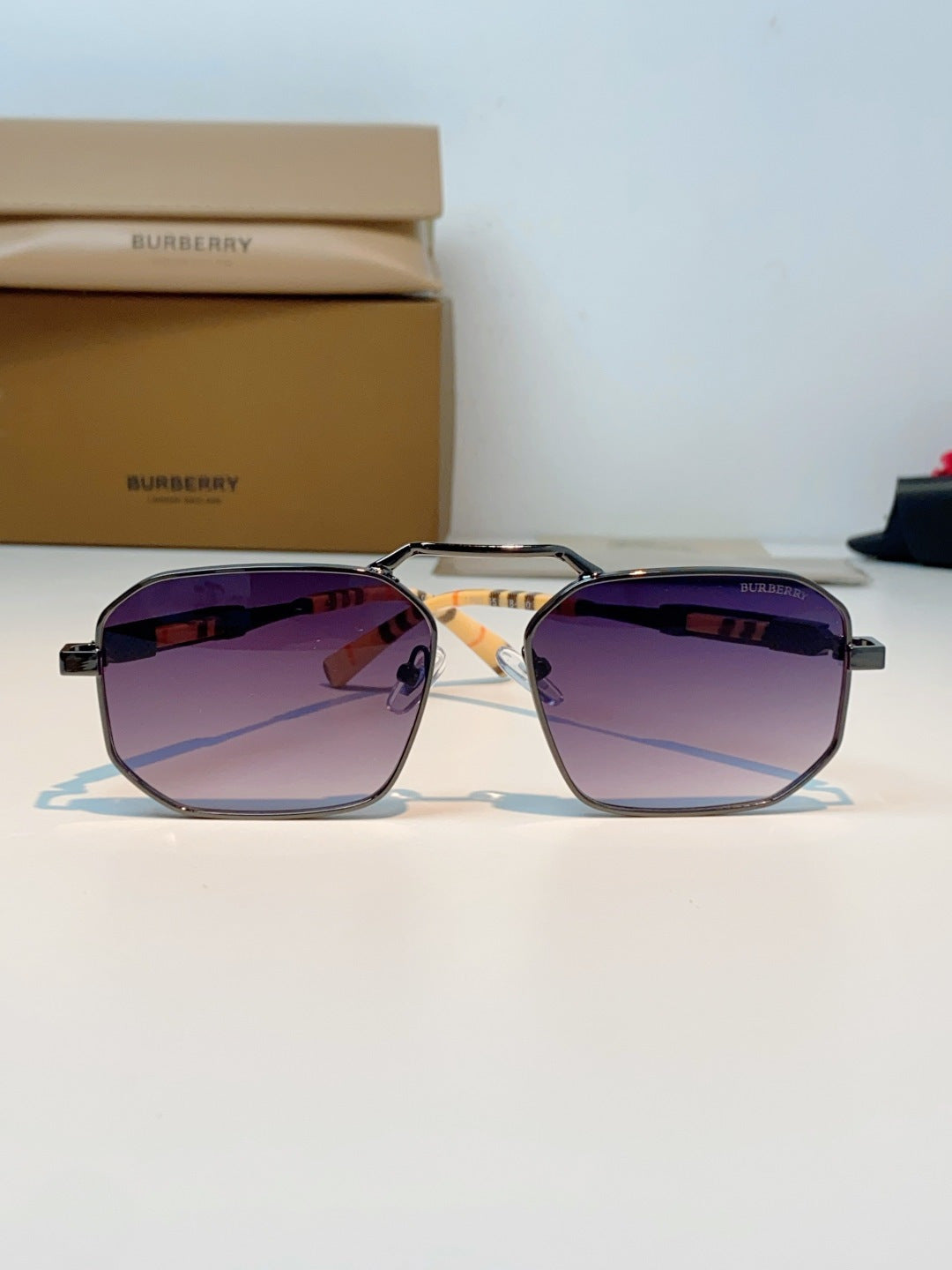 Burberry Metal Fashion Purple Lens Sunglasses for Men & Women - detail image 2