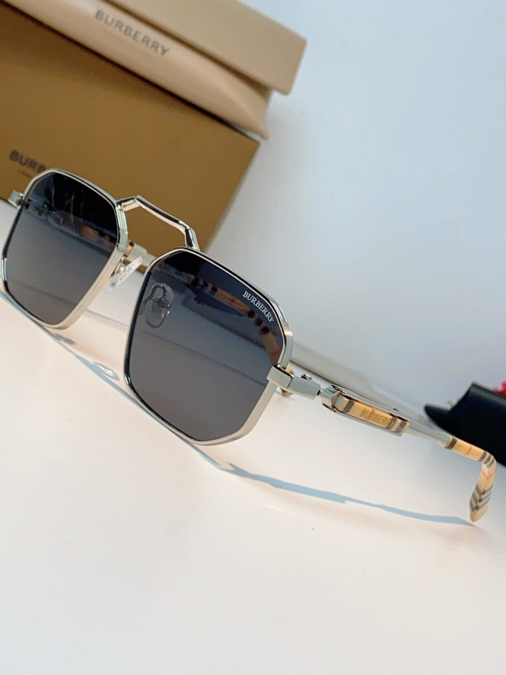 Burberry Metal Fashion Black Lens Sunglasses for Men & Women - 358618 - detail image 7