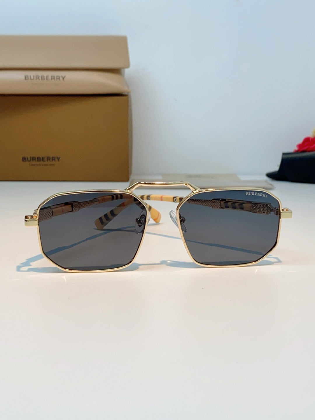 Burberry Metal Fashion Black Lens Sunglasses for Men & Women - detail image 2