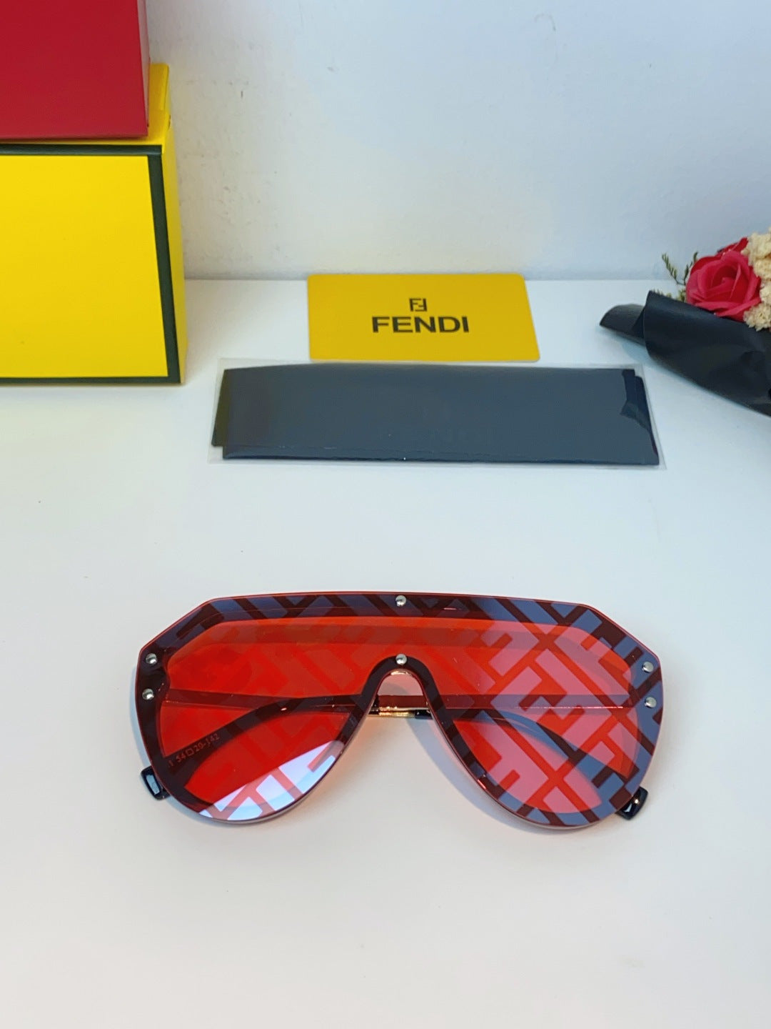 Fendi Lightweight Rimless Pink Lens Sunglasses for Men & Women - detail image 8