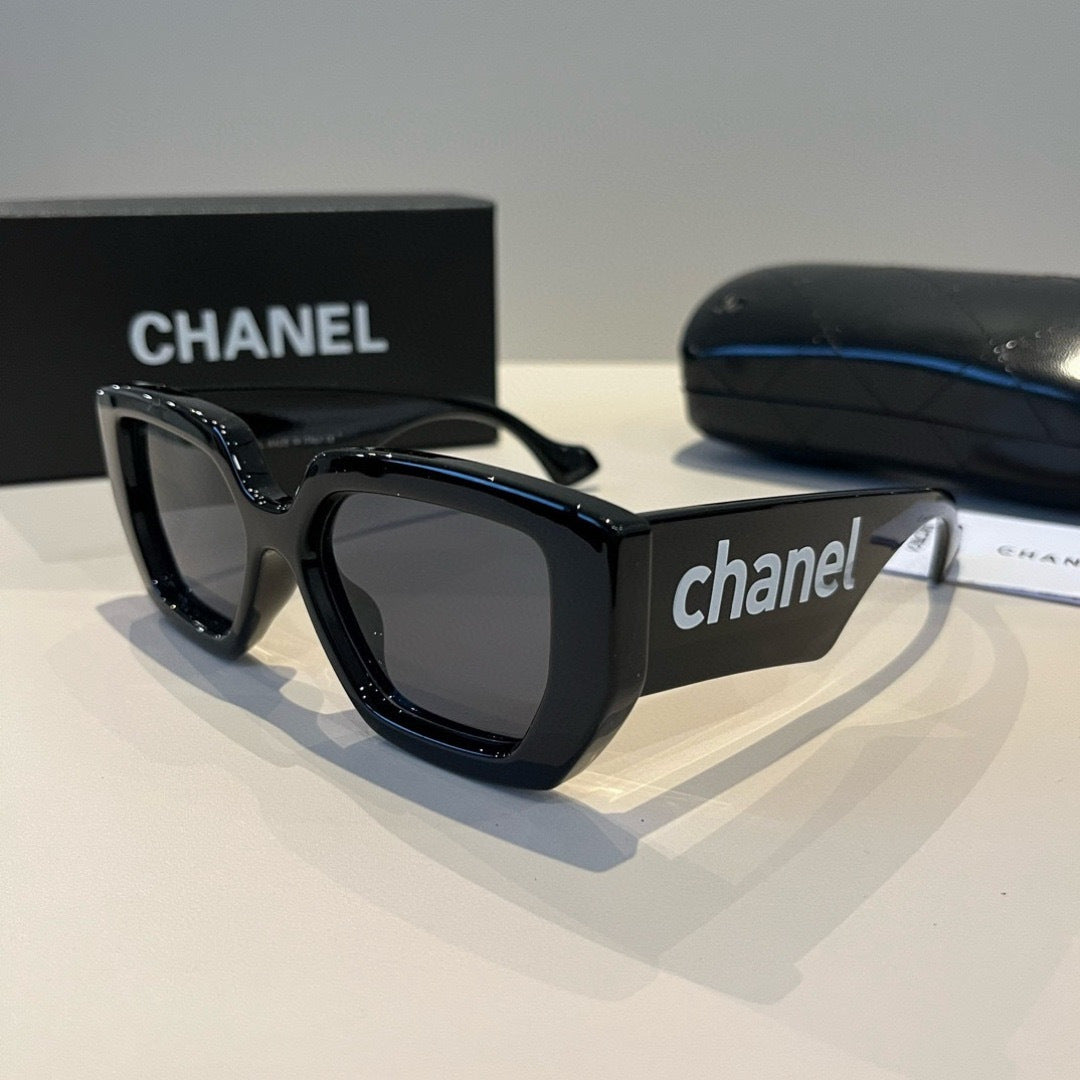Chanel Fashion Black Lens Sunglasses for Men & Women - 493460 - detail image 3