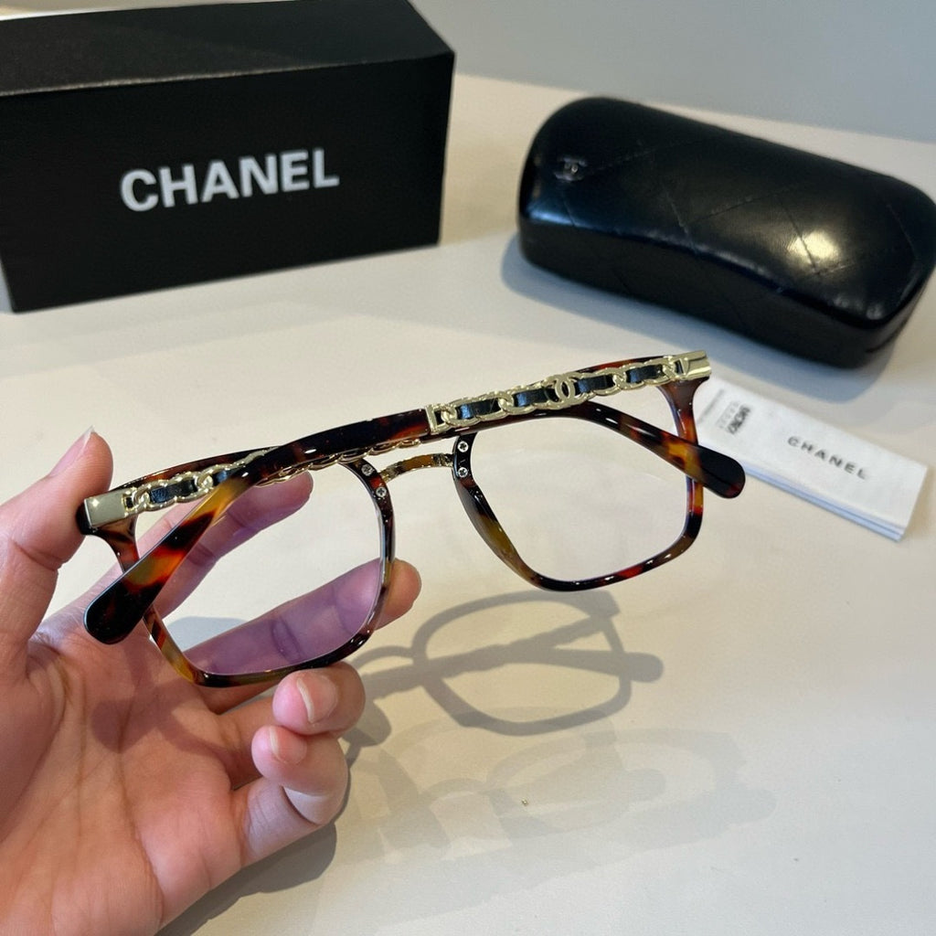 Chanel Oversized Silver Lens Sunglasses for Men & Women - 493463 - detail image 7
