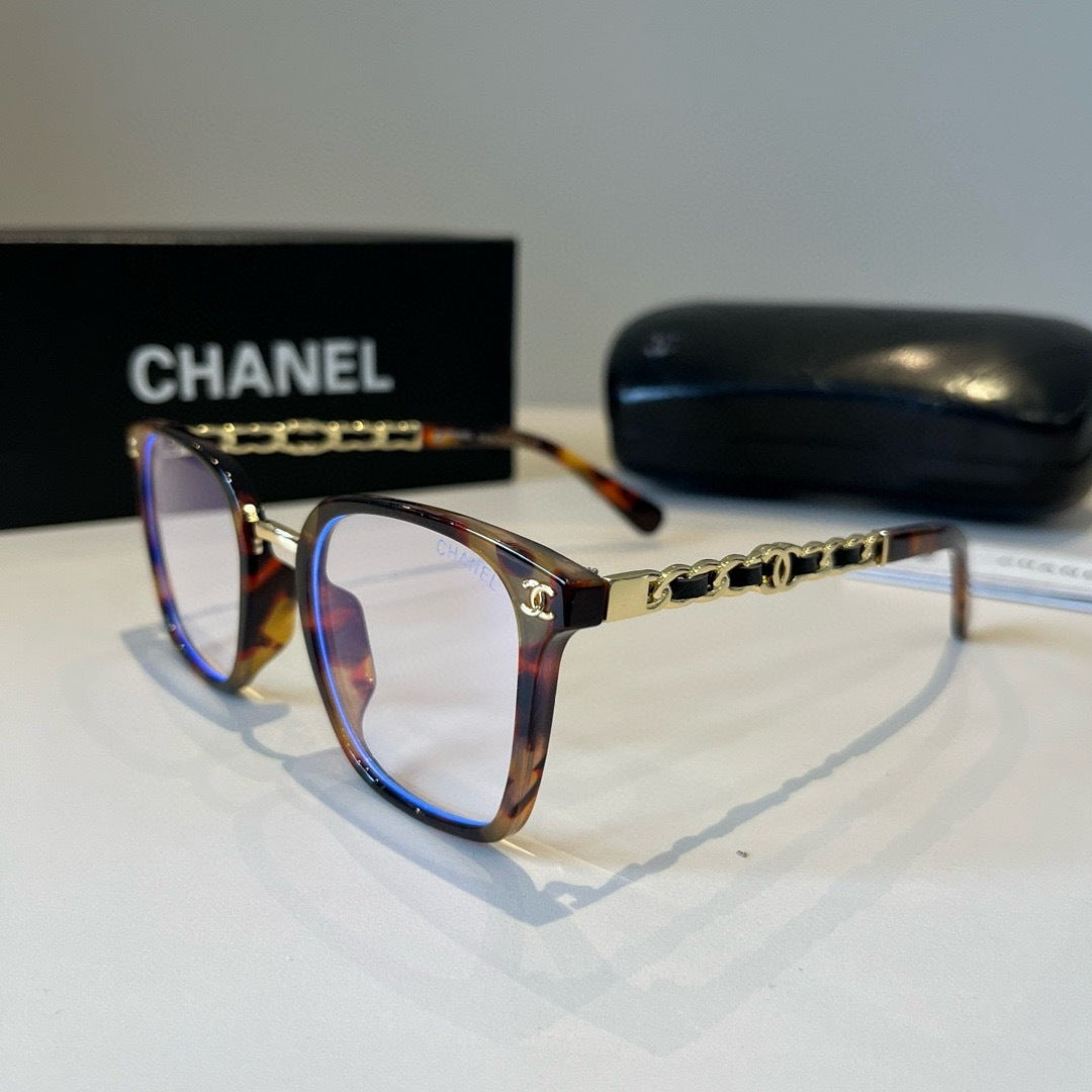Chanel Oversized Silver Lens Sunglasses for Men & Women - 493463 - detail image 3