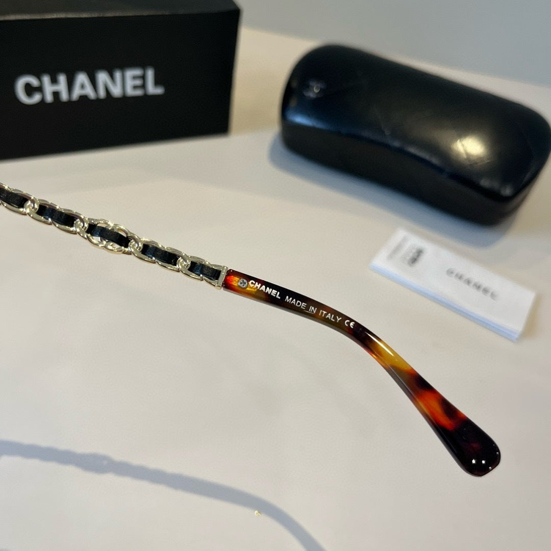 Chanel Oversized Silver Lens Sunglasses for Men & Women - 493463 - detail image 5