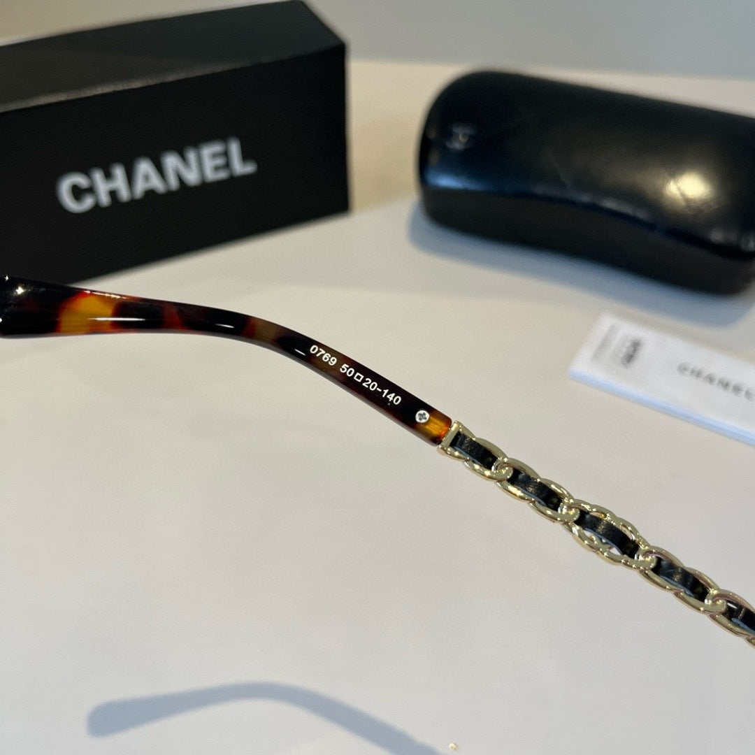 Chanel Oversized Silver Lens Sunglasses for Men & Women - 493463 - detail image 6