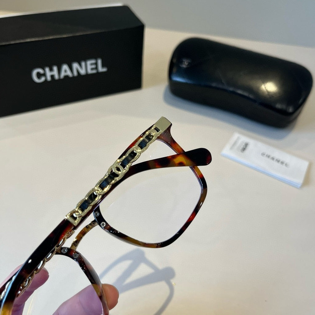 Chanel Oversized Silver Lens Sunglasses for Men & Women - 493463 - detail image 8