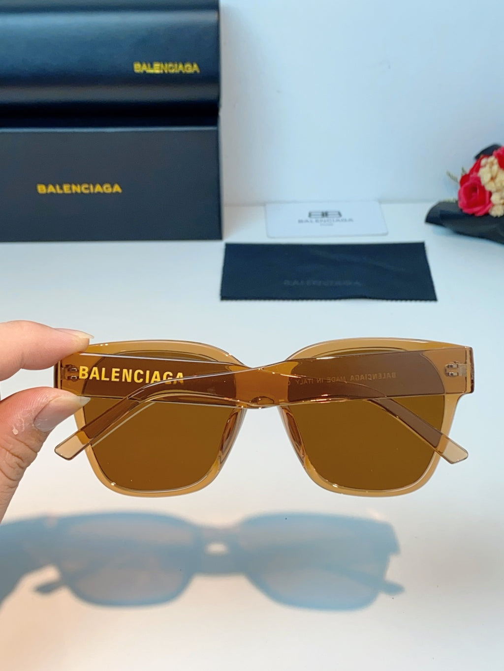 Balenciaga Cat-Eye Brown Lens Sunglasses for Men & Women - detail image 5