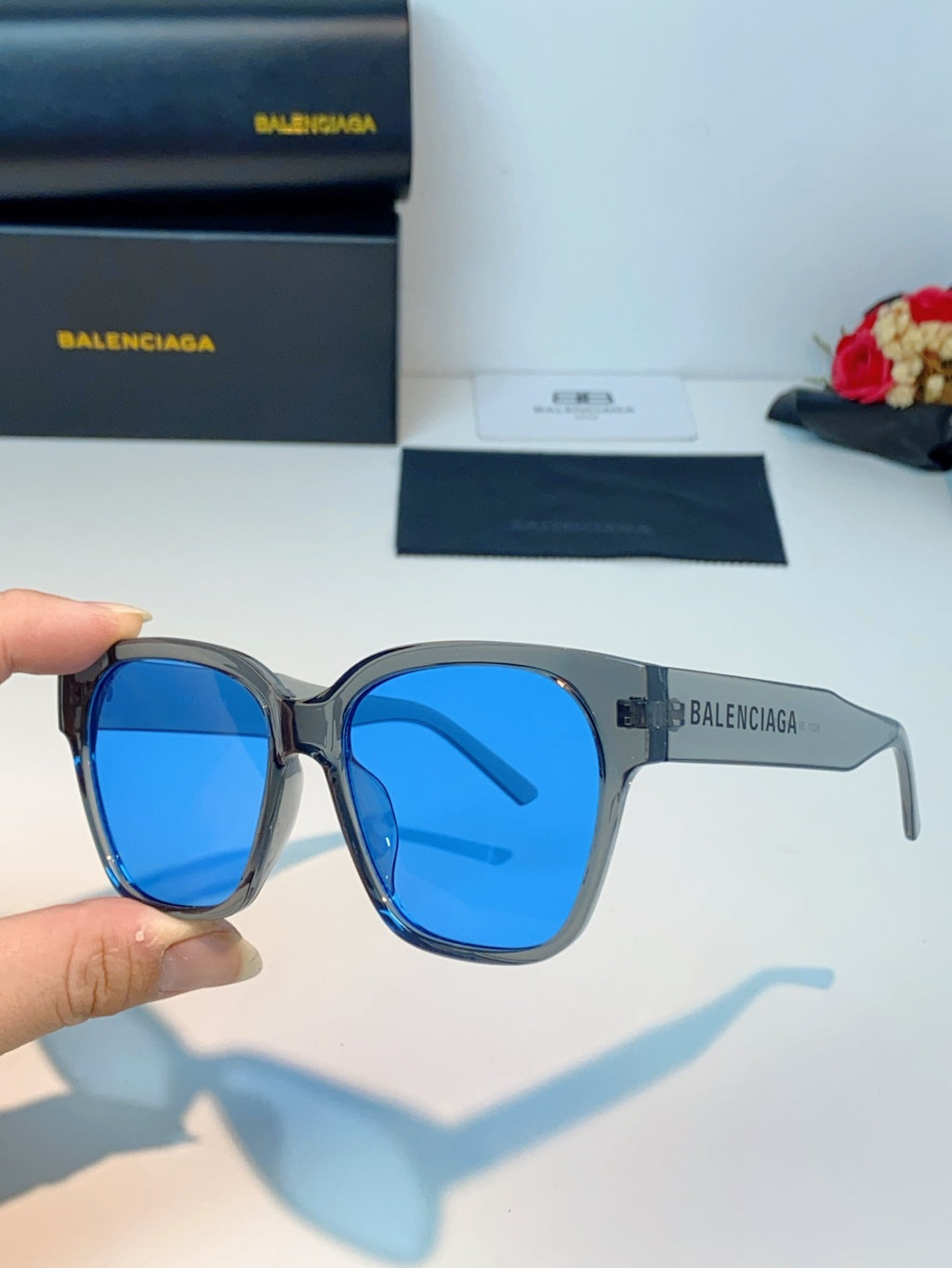 Balenciaga Cat-Eye Blue Lens Sunglasses for Men & Women - 382903 - detail image 6