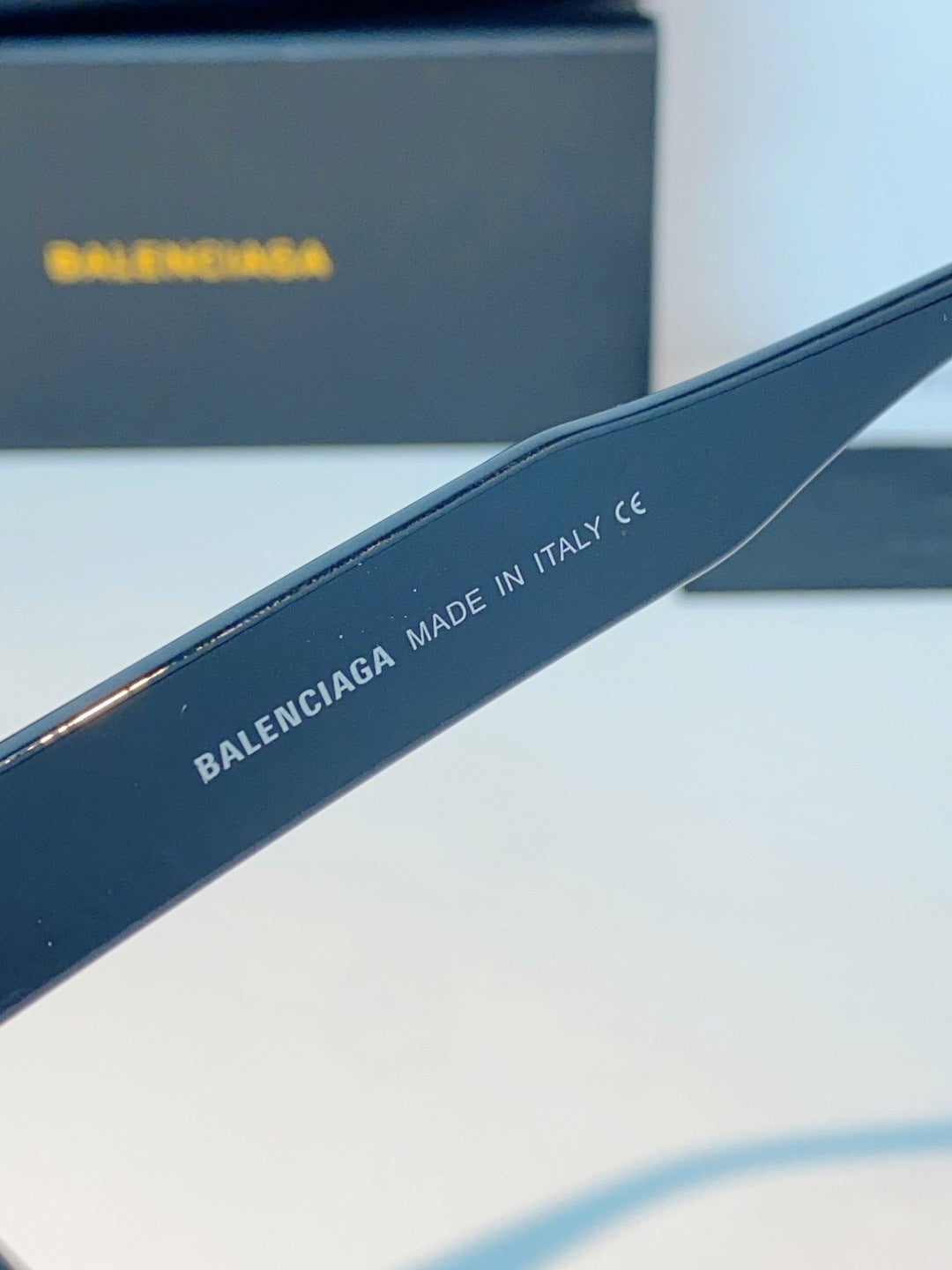 Balenciaga Cat-Eye Blue Lens Sunglasses for Men & Women - detail image 9
