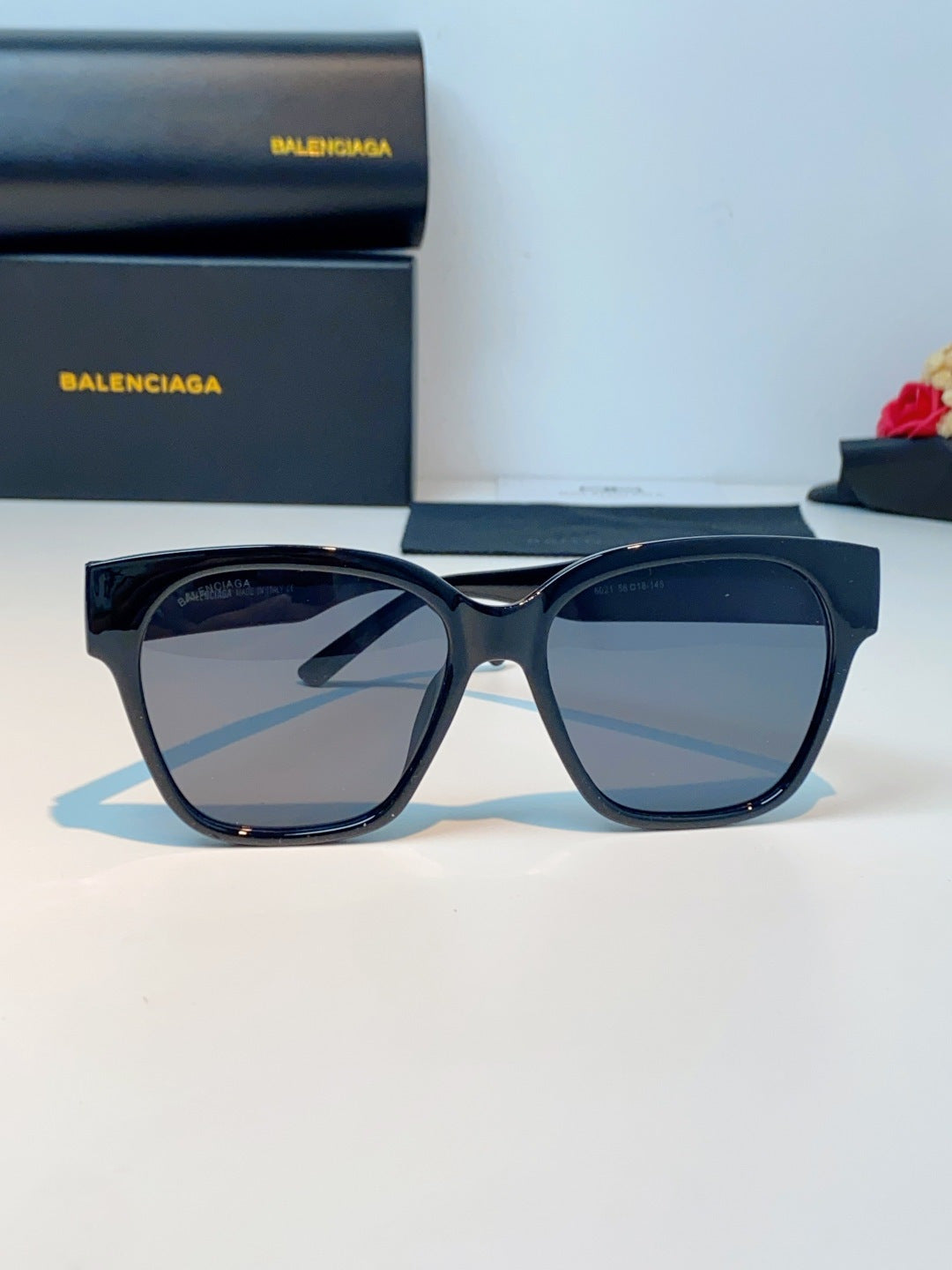 Balenciaga Cat-Eye Blue Lens Sunglasses for Men & Women - detail image 2