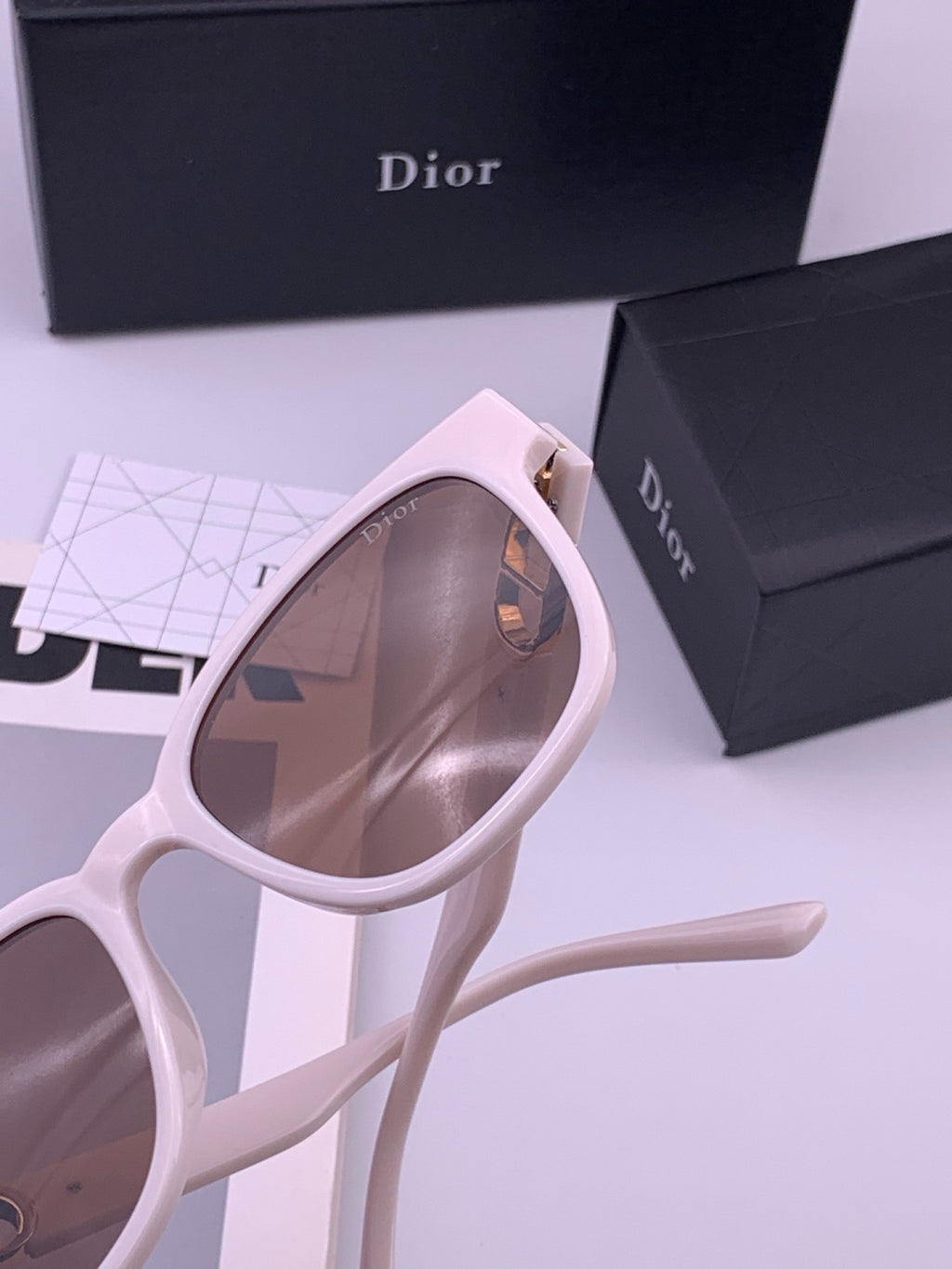 Balenciaga BL1992 Polarized Metal Fashion Red Lens Sunglasses for Men & Women - detail image 7