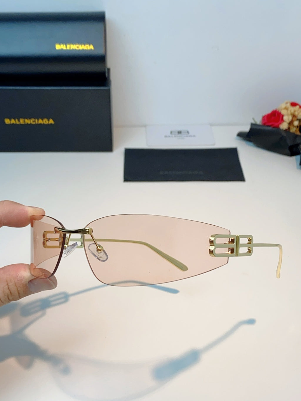 Balenciaga Lightweight Rimless Gold Lens Sunglasses for Men & Women - 399134 - detail image 6