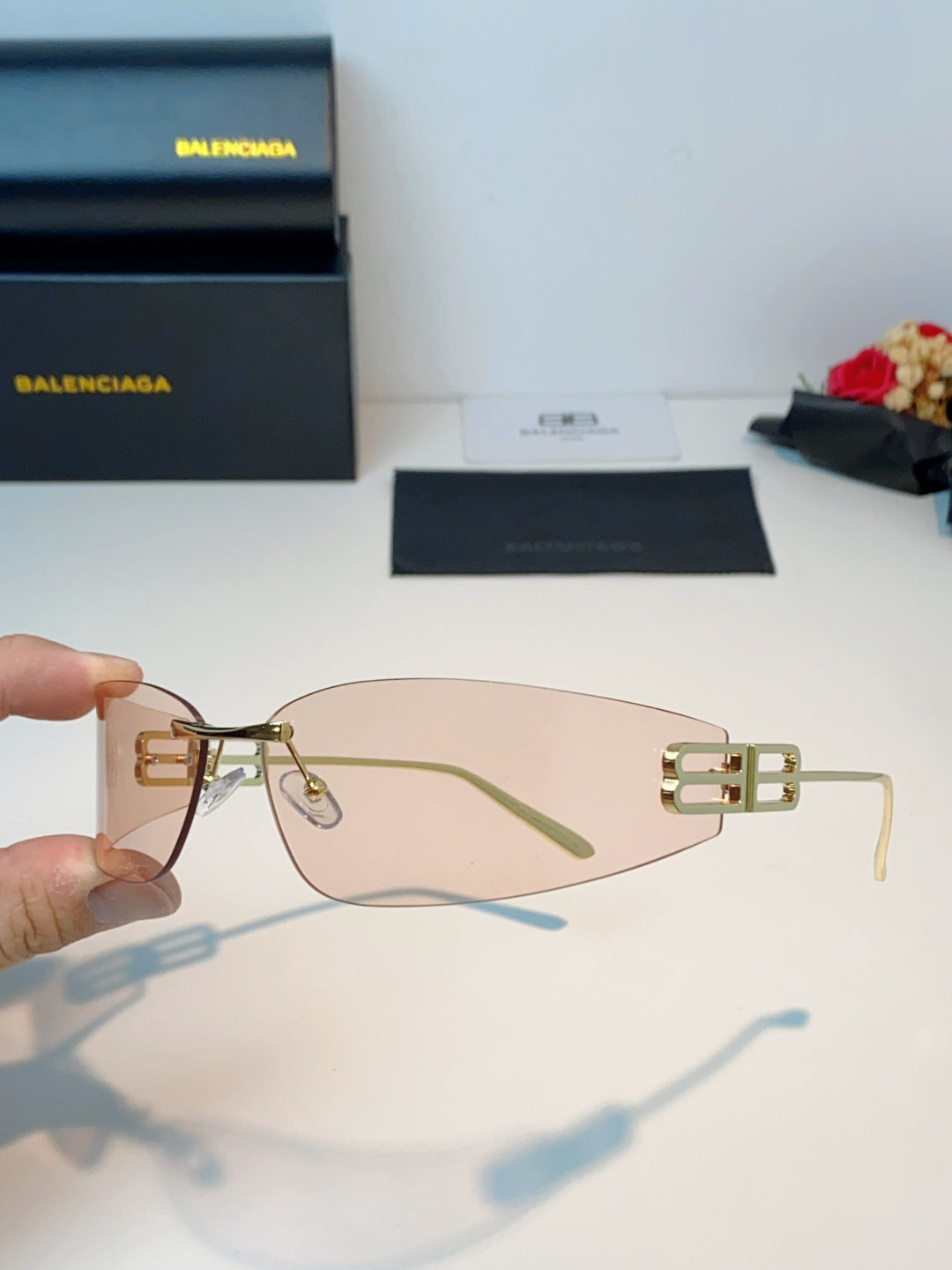 Balenciaga Lightweight Rimless Gold Lens Sunglasses for Men & Women - 399134 - detail image 6