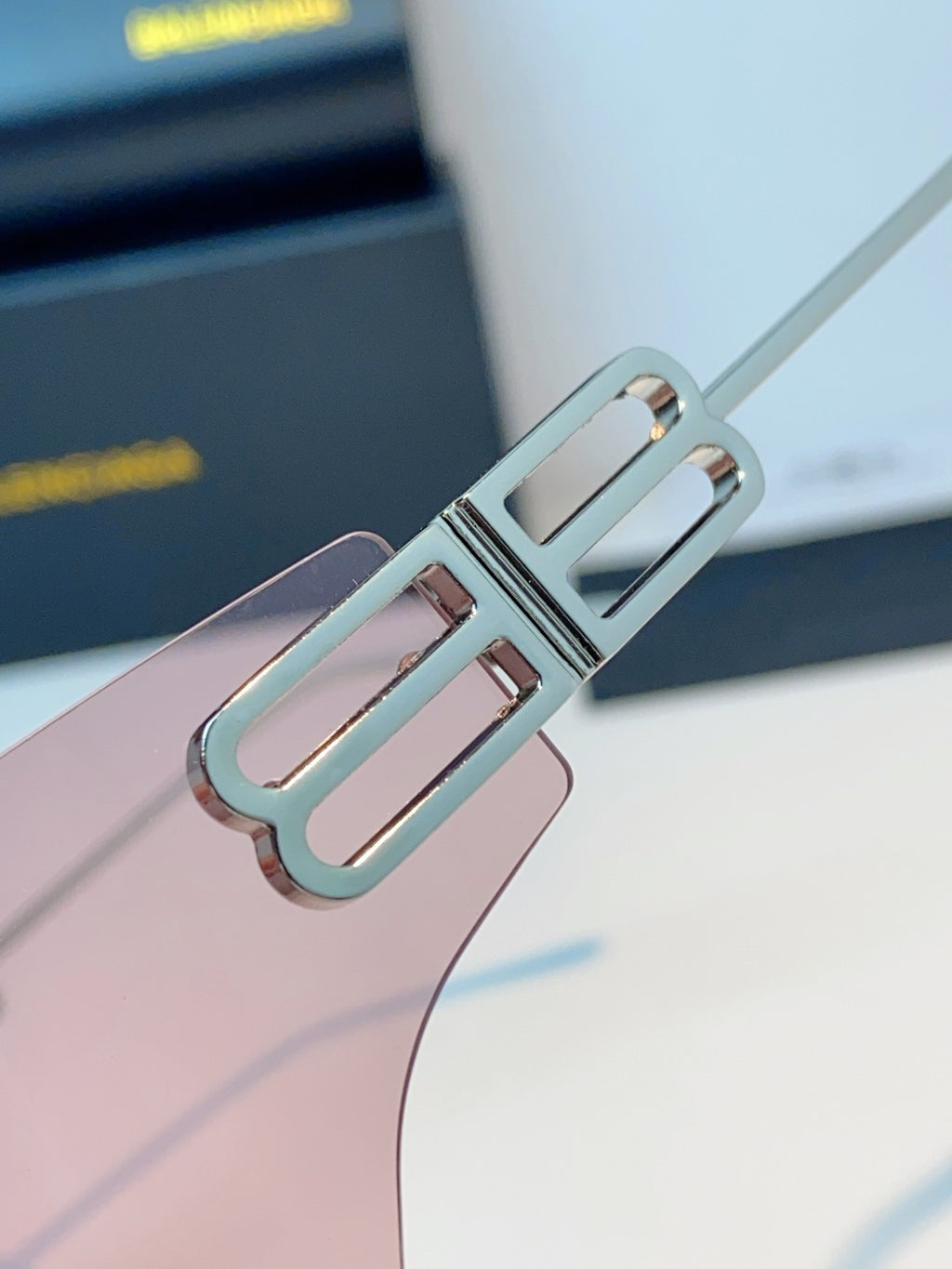Balenciaga Lightweight Rimless Pink Lens Sunglasses for Men & Women - detail image 8