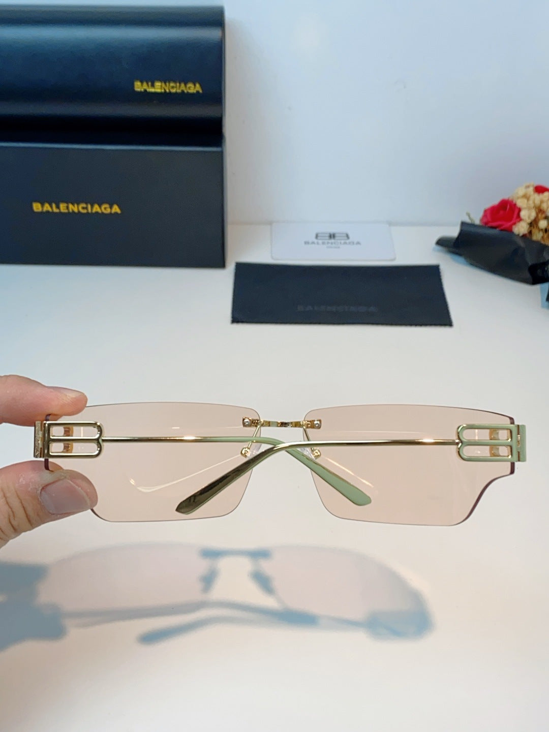 Balenciaga Lightweight Rimless Gold Lens Sunglasses for Men & Women - detail image 5