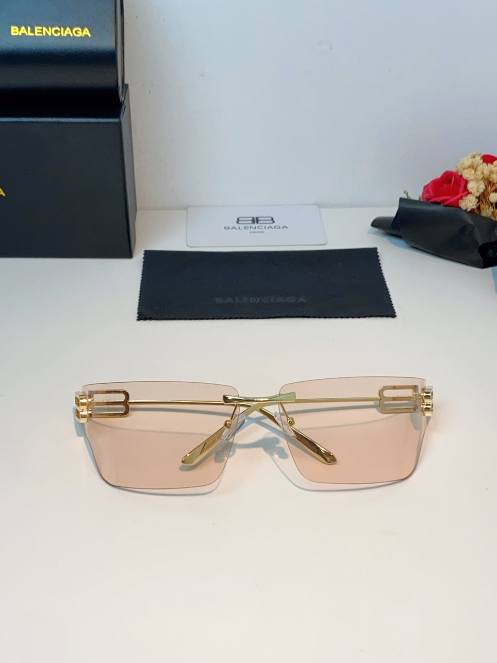 Balenciaga Lightweight Rimless Gold Lens Sunglasses for Men & Women - detail image 10